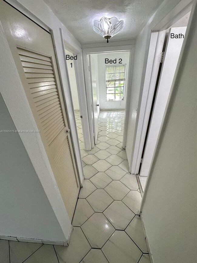 Foto del edificio - 820 Salzedo St