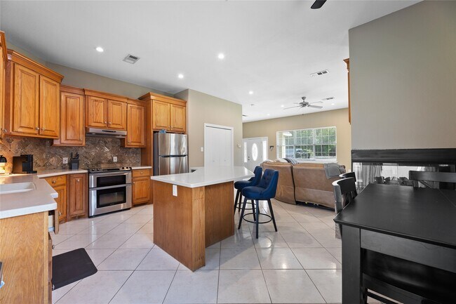 Foto del edificio - 22835 Fritz Ln