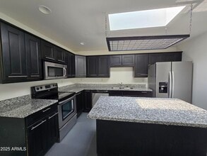 Building Photo - 2302 N 36th St