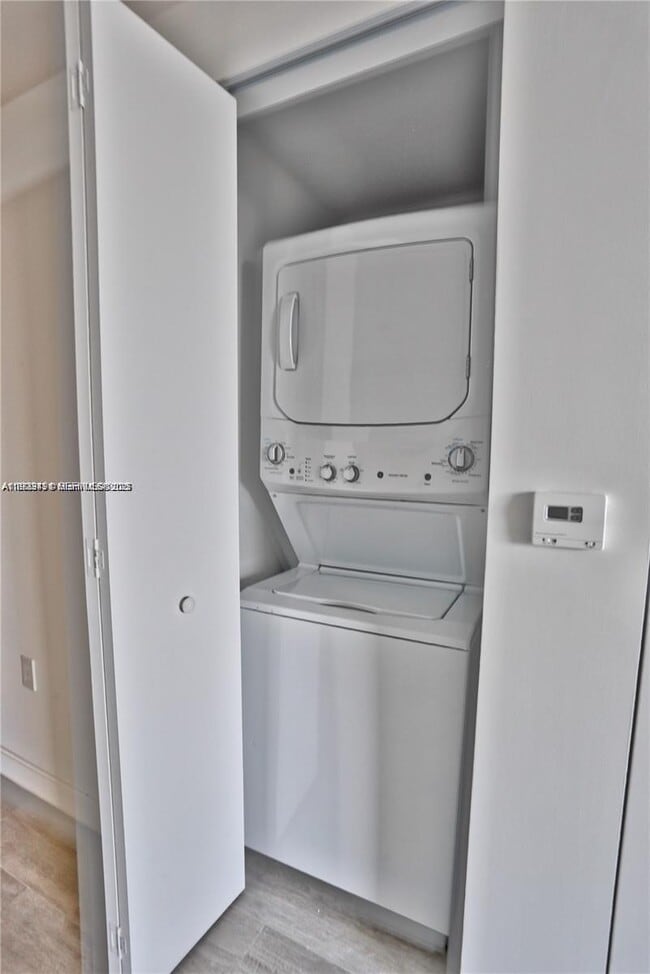 Foto del edificio - 55 SW 9th St