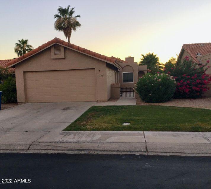 Foto principal - 1390 N Ellis St