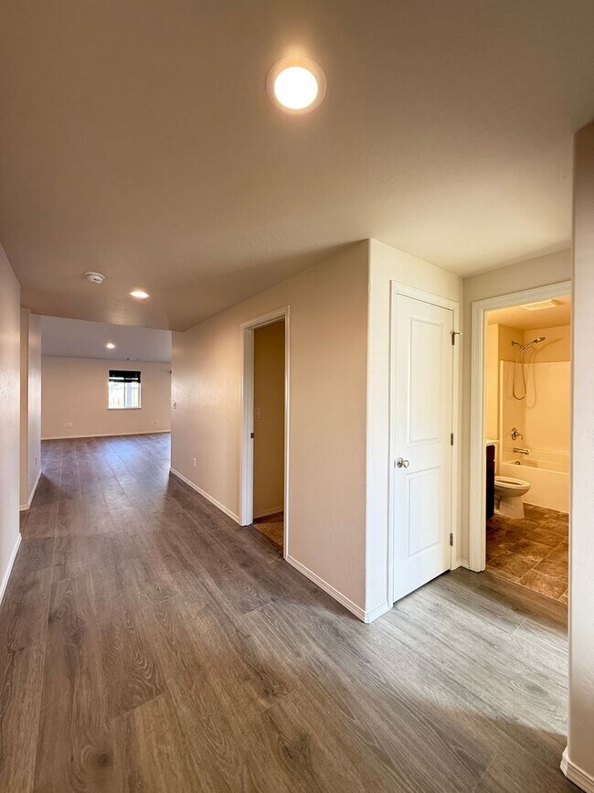 Foto del edificio - Charming 3 Bed / 2 Bath Home in Delta Estates – Medford