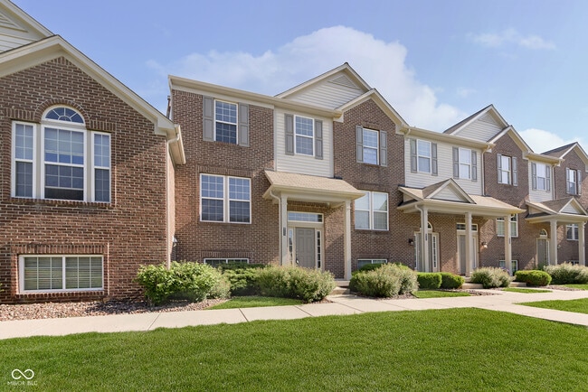 Building Photo - 8333 Clayhurst Dr