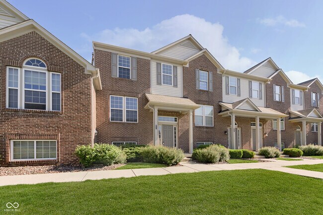 Foto del edificio - 8333 Clayhurst Dr