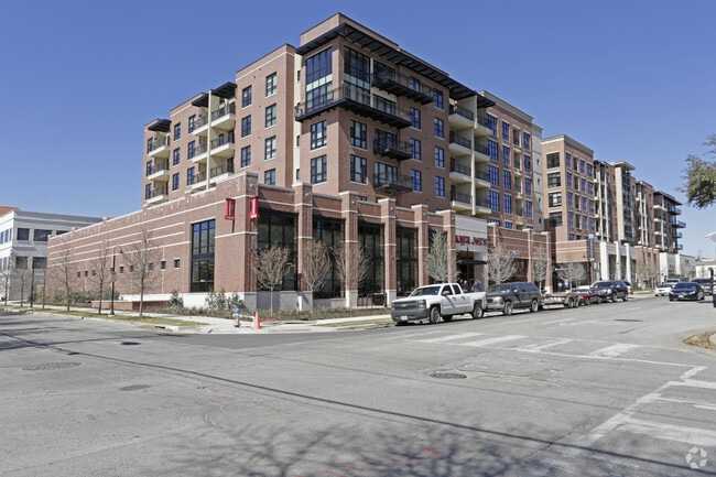 Building Photo - The Armstrong at Knox