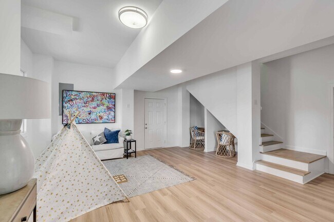 Finished lower level, perfect for entertaining - 502 N Leavitt Ct