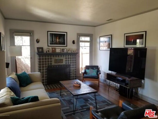 Building Photo - 159 W Manor St