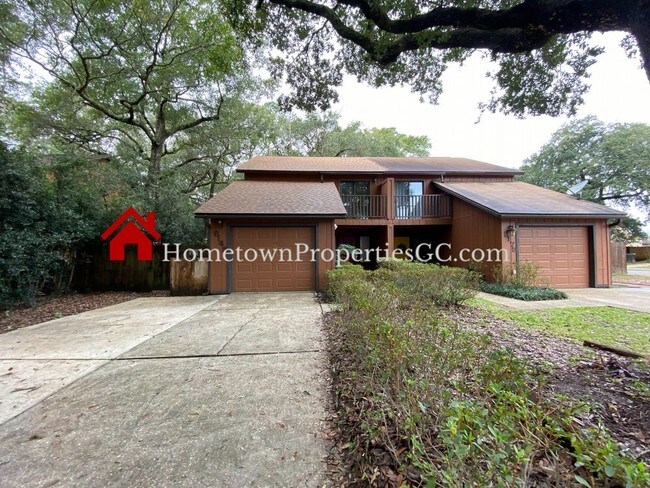 Foto del edificio - 3 Bedroom Townhouse in NorthEast Pensacola