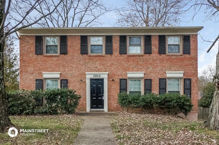 Primary Photo - 5902 Stone Bluff Rd, Louisville, KY 40291