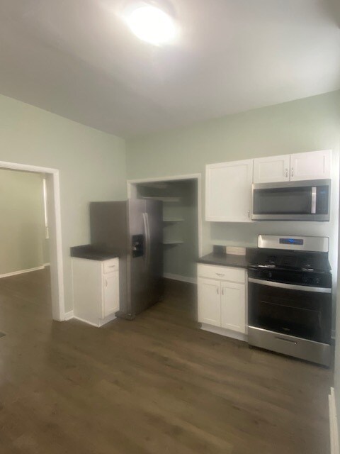 Foto del edificio - 1036 Oakwood Ave