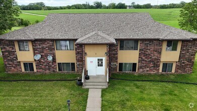 Building Photo - 303 Ilion Ave