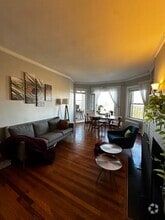 Building Photo - 457 Beacon St