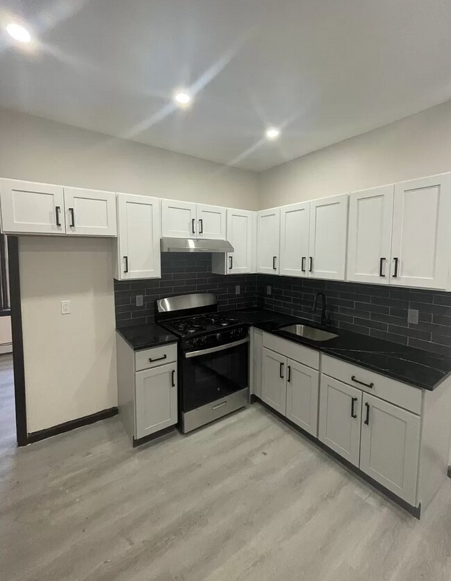 Foto del edificio - 611 N 5th St