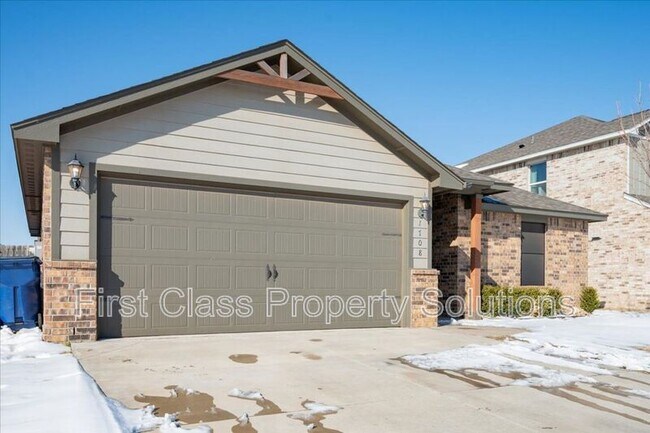 Building Photo - 1708 Burgundy Dr