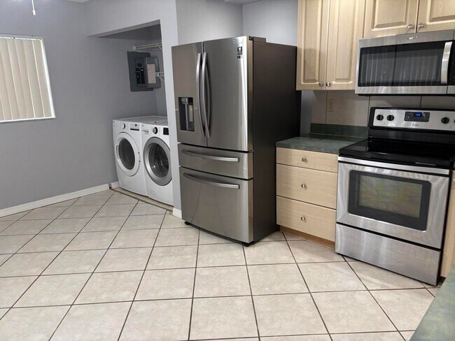 Foto del edificio - 352 Prestwick Cir