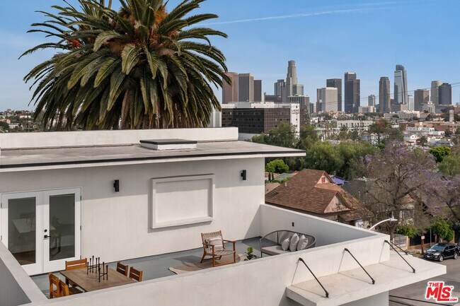 Foto del edificio - 1247 1/2 W Bellevue Ave