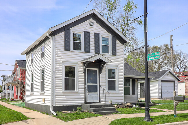 Building Photo - 10944 Front St