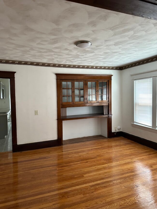 Building Photo - 35 Rittenhouse Ter