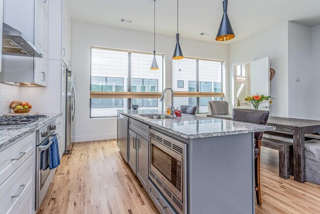Foto del edificio - 1854 Euclid Ave