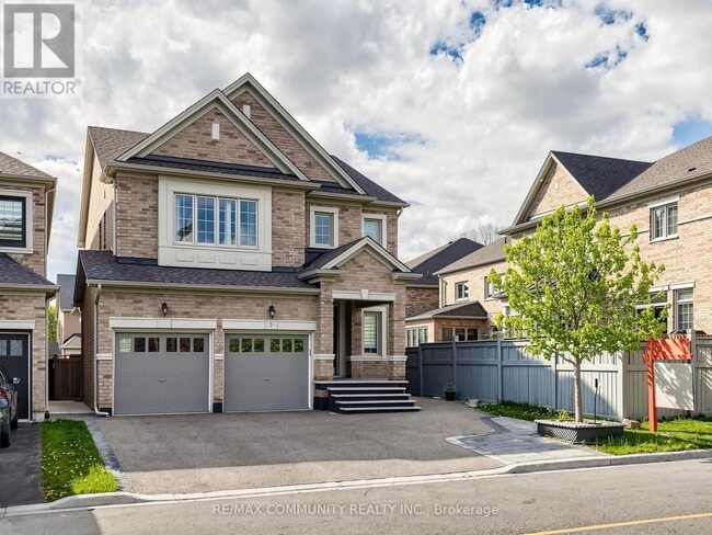Building Photo - 5 Mugford Cres