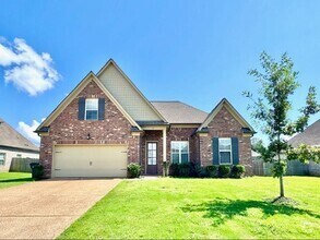 Building Photo - 95 Birkdale Dr