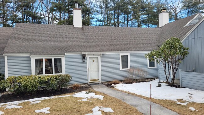 Building Photo - 19 Oakview Dr