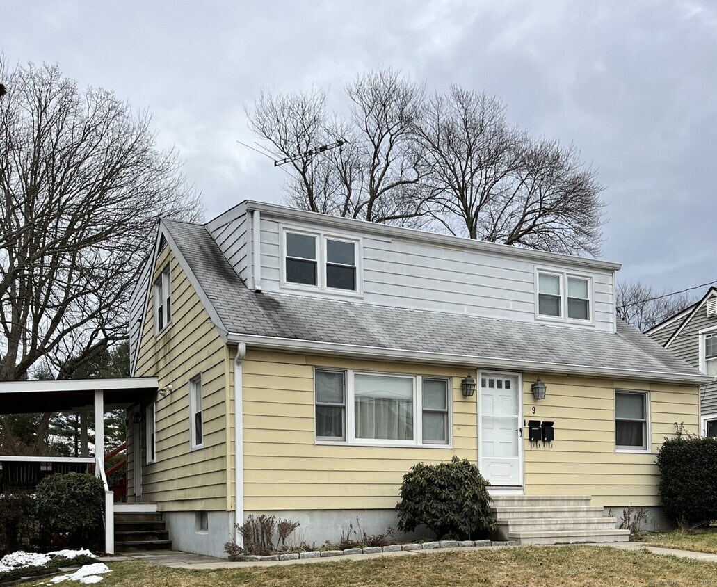 9 Coldspring St Unit UPPER, Norwalk, CT 06850 Room for Rent in