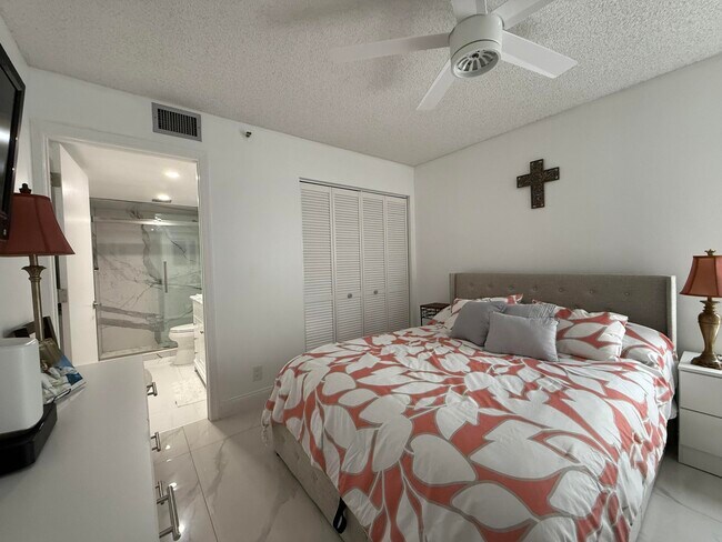 Foto del edificio - 14476 Amberly Ln