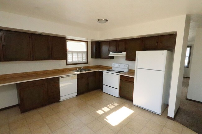 Foto del edificio - Nice 2 Bedroom Duplex Available in Jeffers...