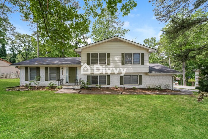 Foto principal - 526 Rockborough Drive