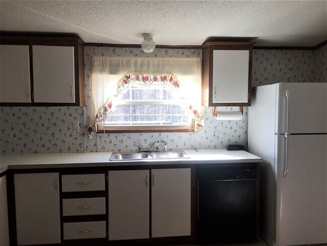 Building Photo - 438 Beech Tree Ln