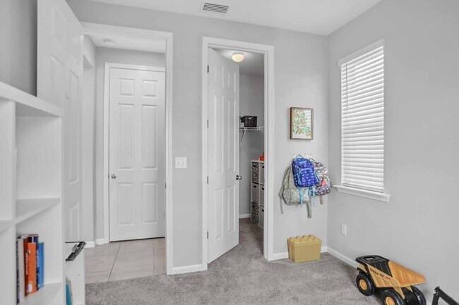 Building Photo - 3422 Traceland Oak Ln