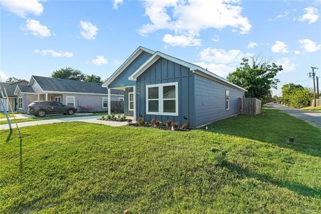 Foto del edificio - 2731 Rogers St