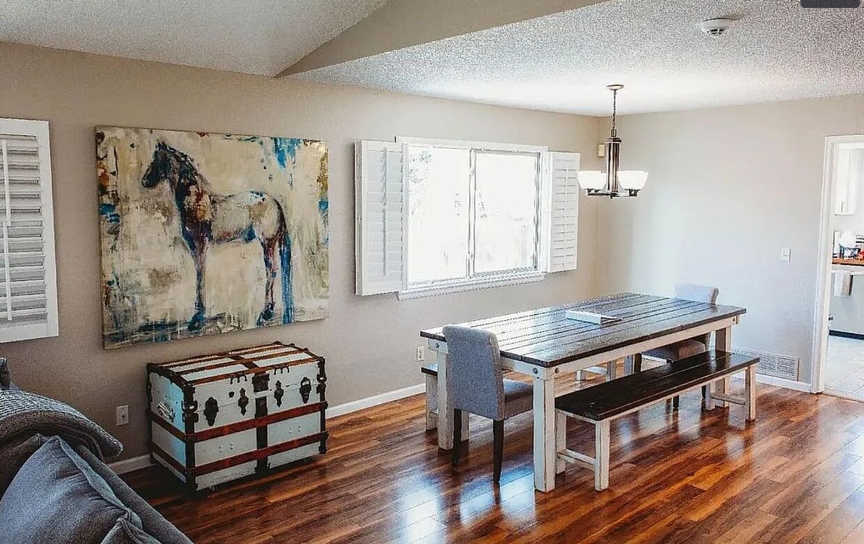 Spacious 4BR House in Highlands Ranch - Spacious 4BR House in Highlands Ranch