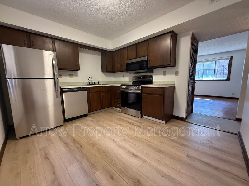 Foto principal - 4236 Huntington Ave