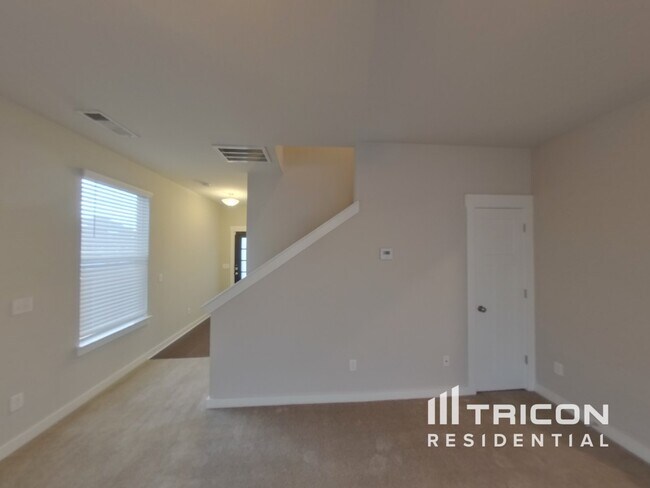 Foto del edificio - 4806 Kingdom Drive Murfreesboro TN