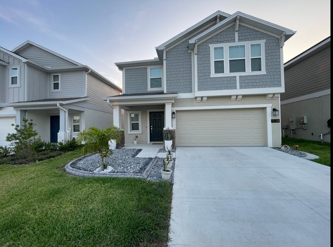 Primary Photo - 1038 Berry Ln