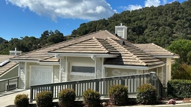 Building Photo - 6213 Kestrel Ln