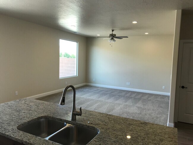 Building Photo - 509 N 530 W