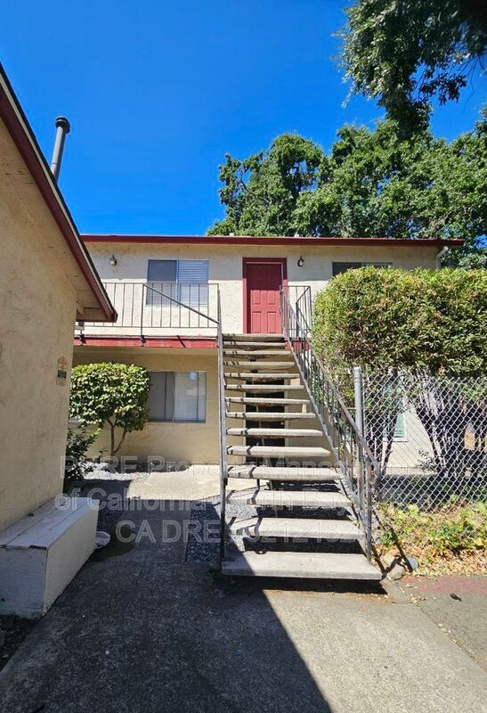 Foto del edificio - 308 Cooper Ln