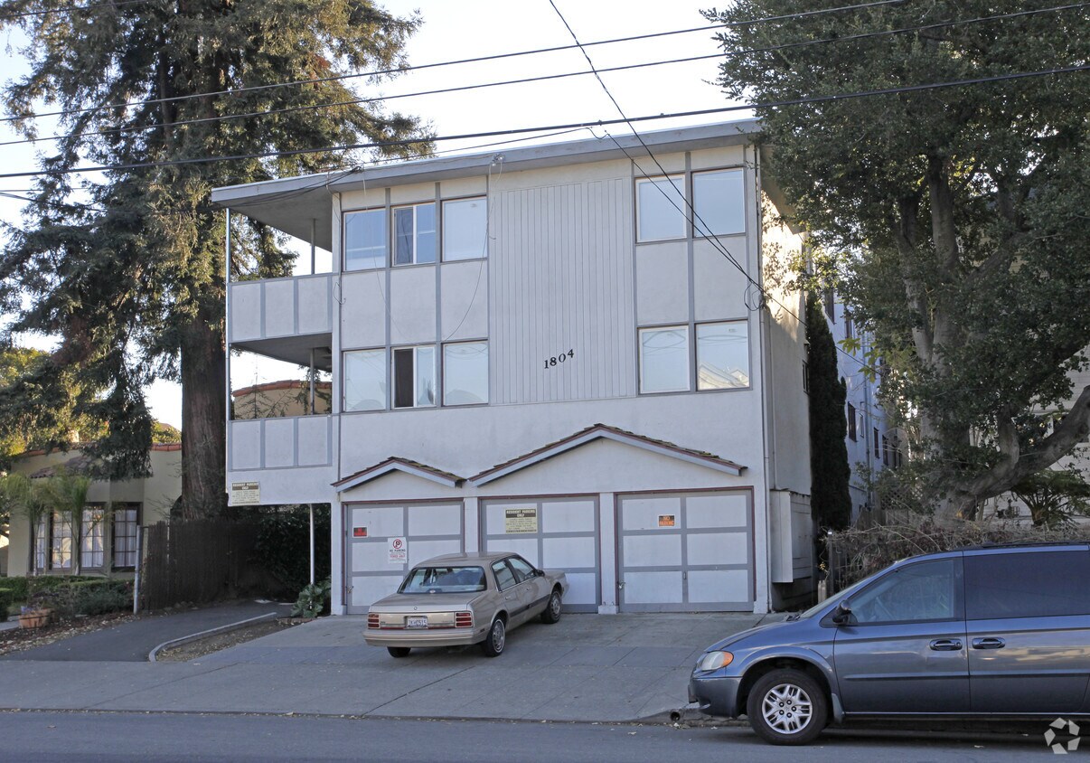 Building Photo - 1804 Santa Clara Ave