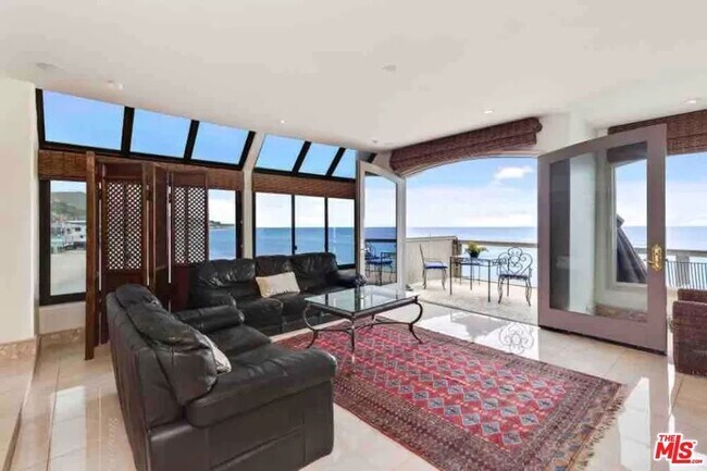 Foto del edificio - 26170 Pacific Coast Hwy
