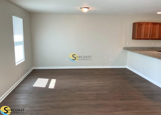 Foto del edificio - 8760 Kaye Ln