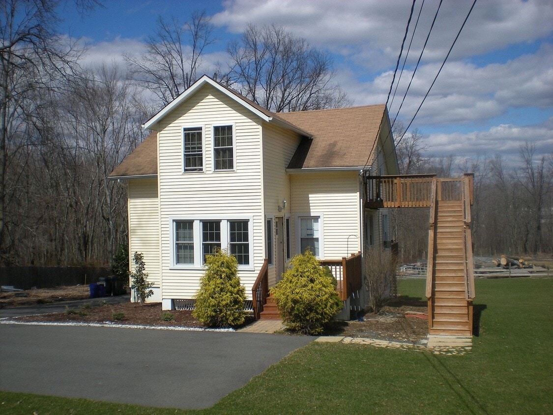 Primary Photo - 191 Mount Horeb Rd