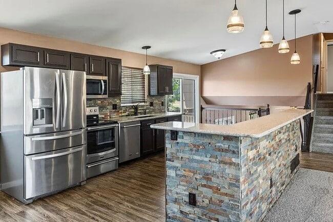 Kitchen - 7390 Sue Ln