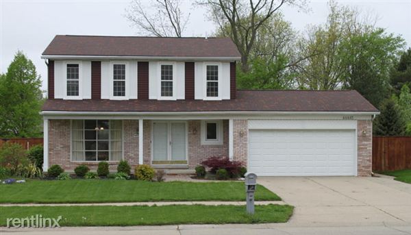 Primary Photo - 44445 Rivergate Dr