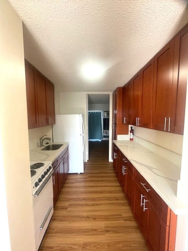 Foto del edificio - Recently Renovated 1 Bedroom in Honolulu