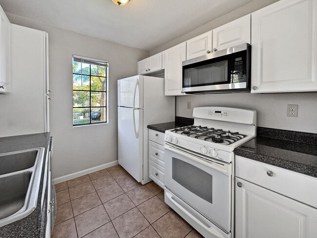 Foto del edificio - Beautiful 2B/2BA Condo in Rancho Penasquitos!