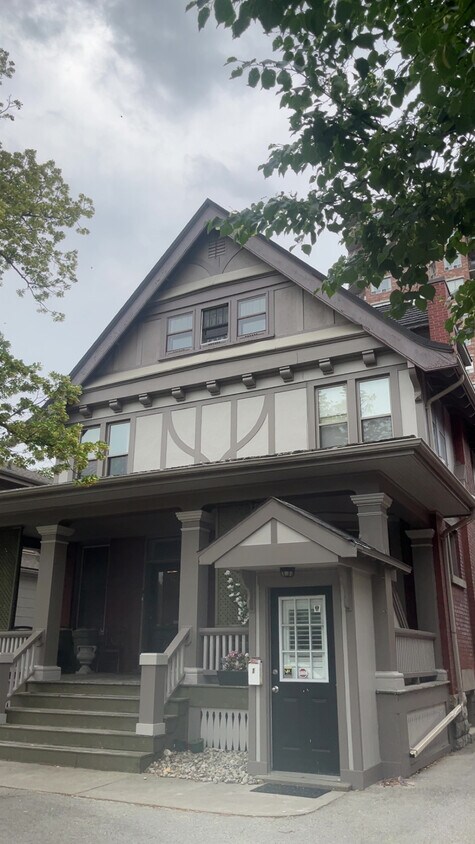 Photo principale - 311 Dufferin Av