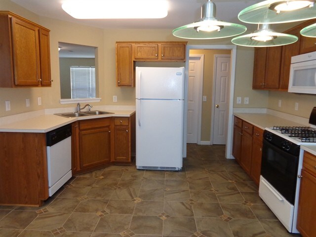 Building Photo - 2069 Prescott Way